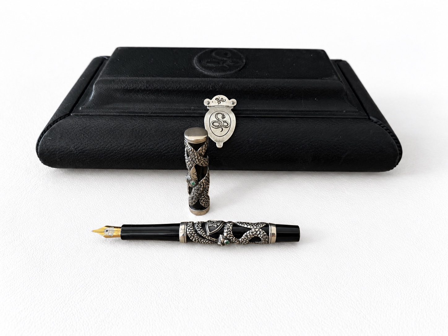 Parker Snake Limited Edition Fountain Pen Sterling Silver 18K Gold M Nib