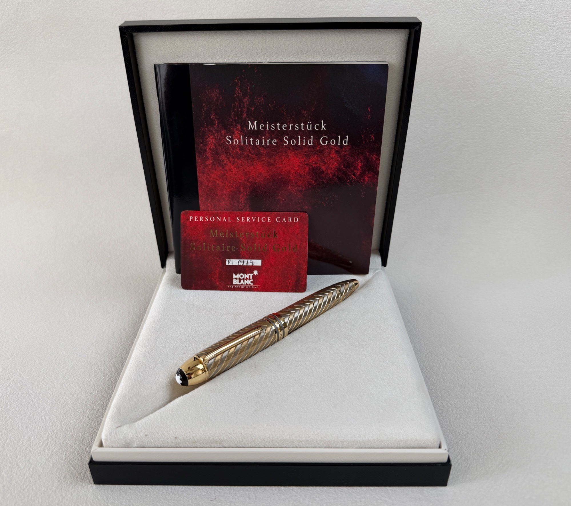 Montblanc Meisterstuck 149 Solitaire Chevron 18K Solid Gold Fountain Pen