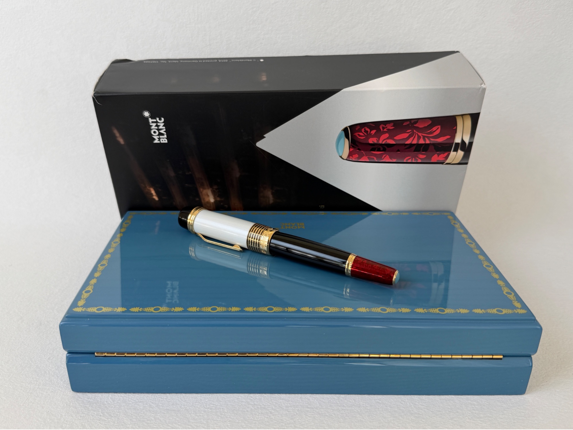 Montblanc Patron of Art Luciano Pavarotti Limited Edition Fountain Pen 18K Nib