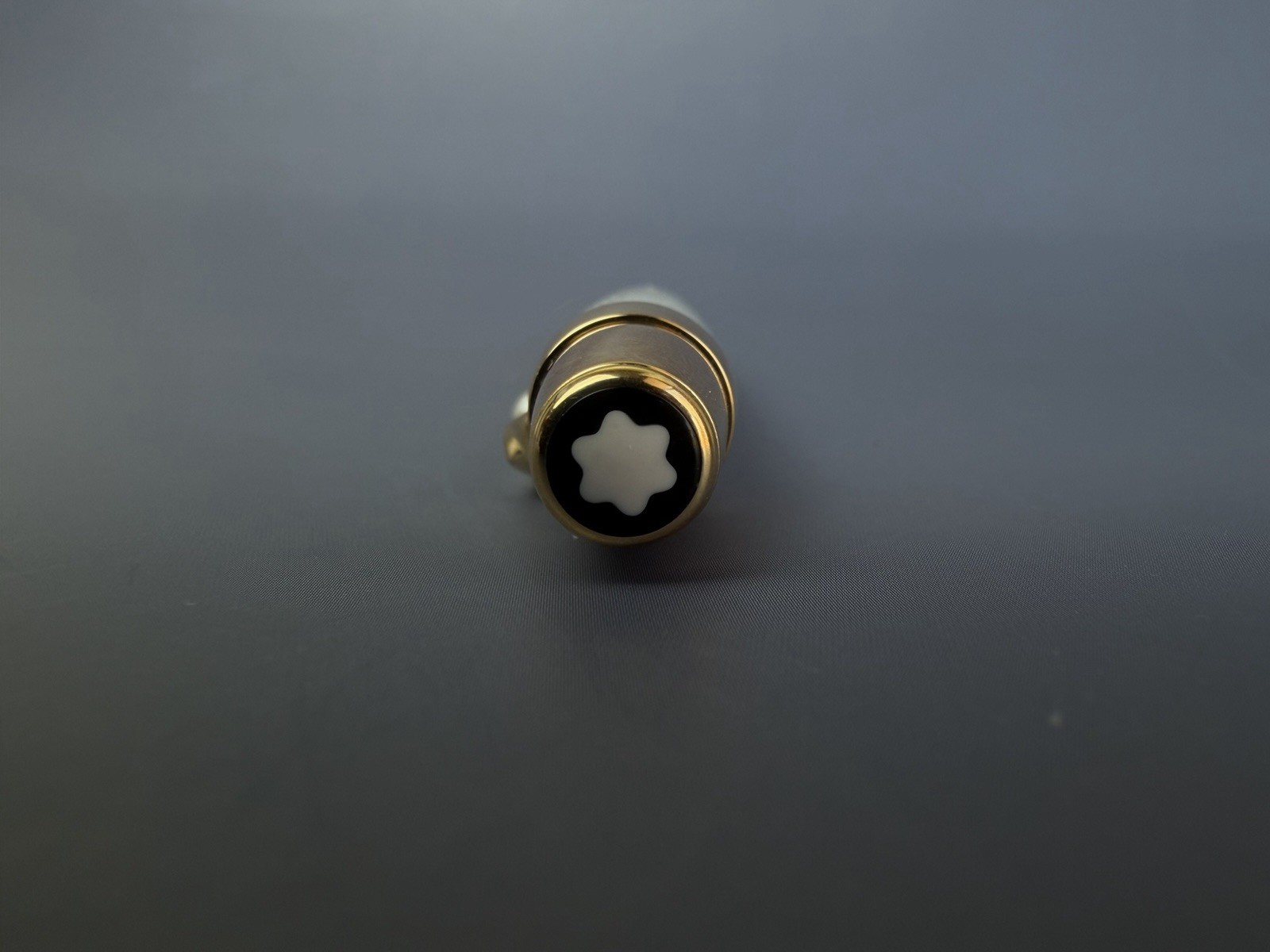 Montblanc Boheme Akoya Pearl Resin Lacquer Ballpoint Pen - Image 2