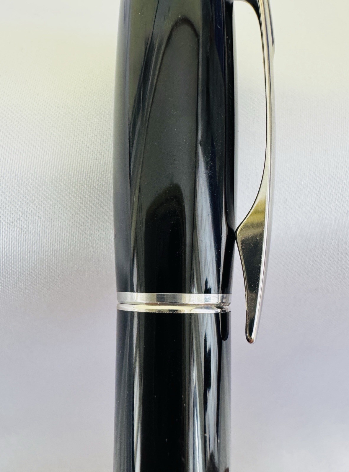 Montblanc StarWalker Rollerball Pen Black Resin Platinum Trim - Image 5