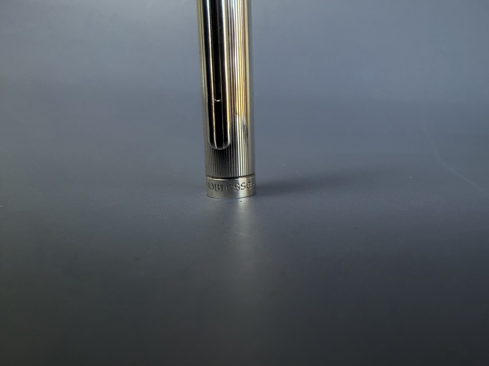 Montblanc Noblesse Fountain Pen Blue Marble 18K Gold M Nib - Image 10