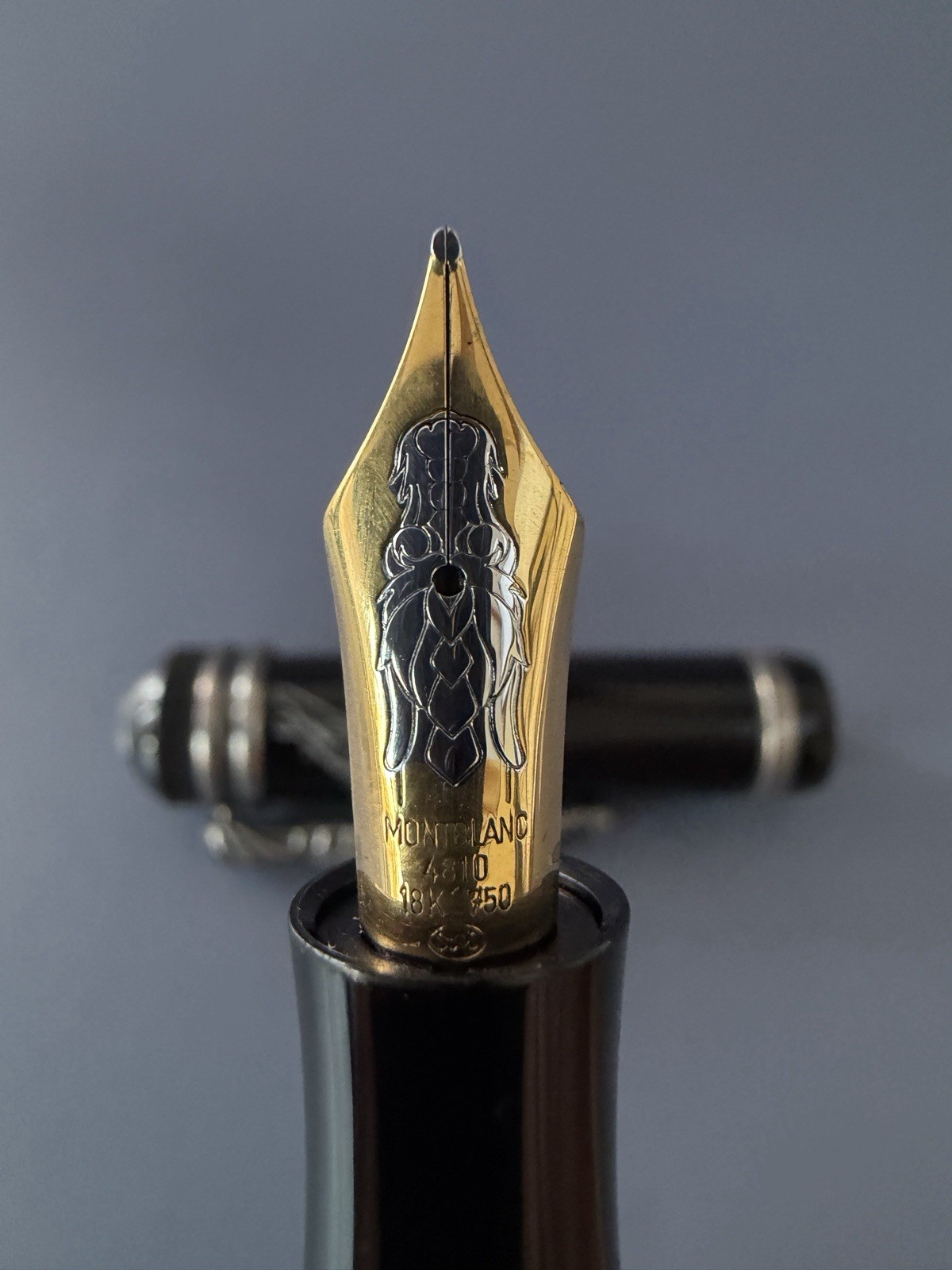 Montblanc Great Characters Alfred Hitchcock Rollerball Pen Limited Edition 3000 - Image 8