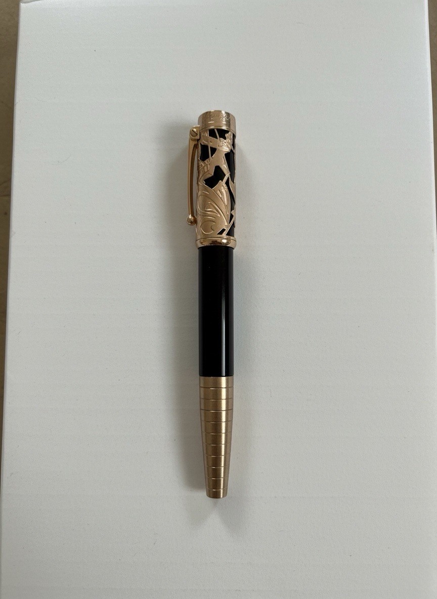 Vintage Bossert and Erhard Basketweave Amber Ice Fountain Pen 18K Gold M Nib