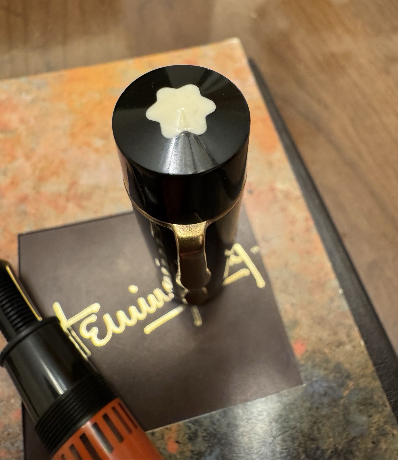 Montblanc Ernest Hemingway Writers Edition Fountain Pen B 18K Gold Nib - Image 5