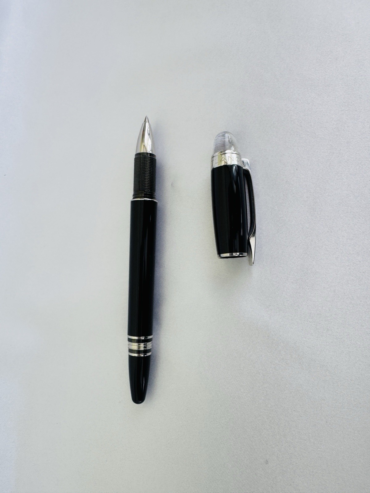 Montblanc StarWalker Rollerball Pen Black Resin Platinum Trim - Image 2
