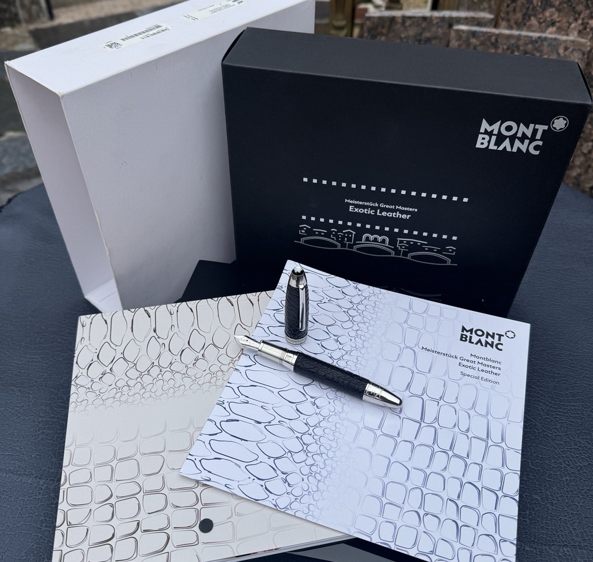 OMAS Bologna Night of Bologna Orange Resin Fountain Pen 14K Gold M Nib