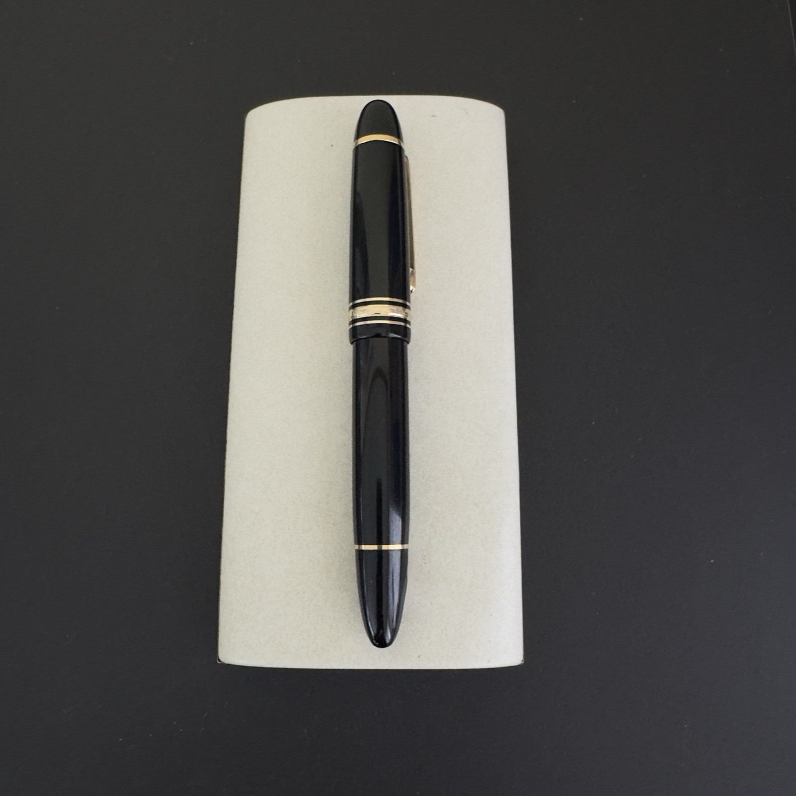Montblanc Meisterstuck 149 Fountain Pen 14C Gold Medium Nib - Image 11
