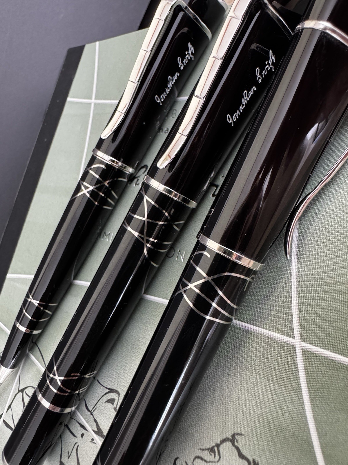 Montblanc Jonathan Swift Writers Edition 3-Pen Set RB Pencil FP 18K Nib - Image 11