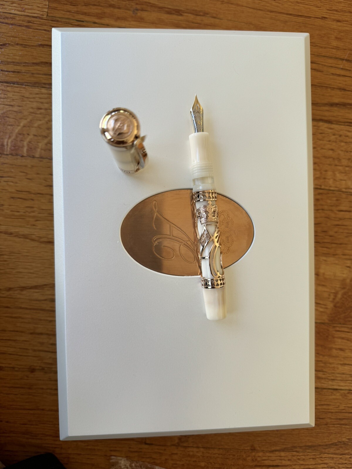 Visconti Monaco Royal Princely Wedding Limited Edition Rollerball Pen - Image 14