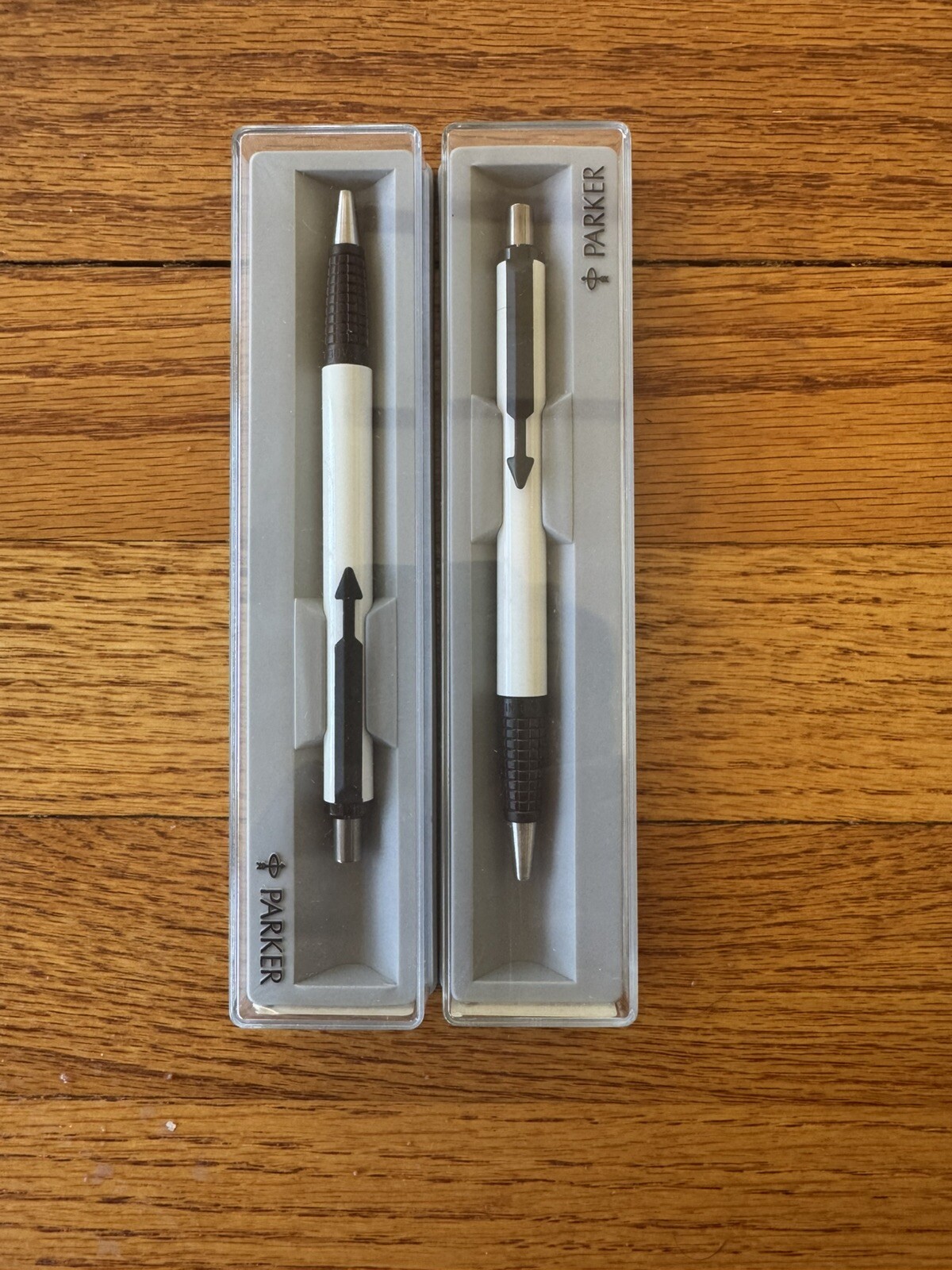Parker Vector Vintage Ballpoint Pen White