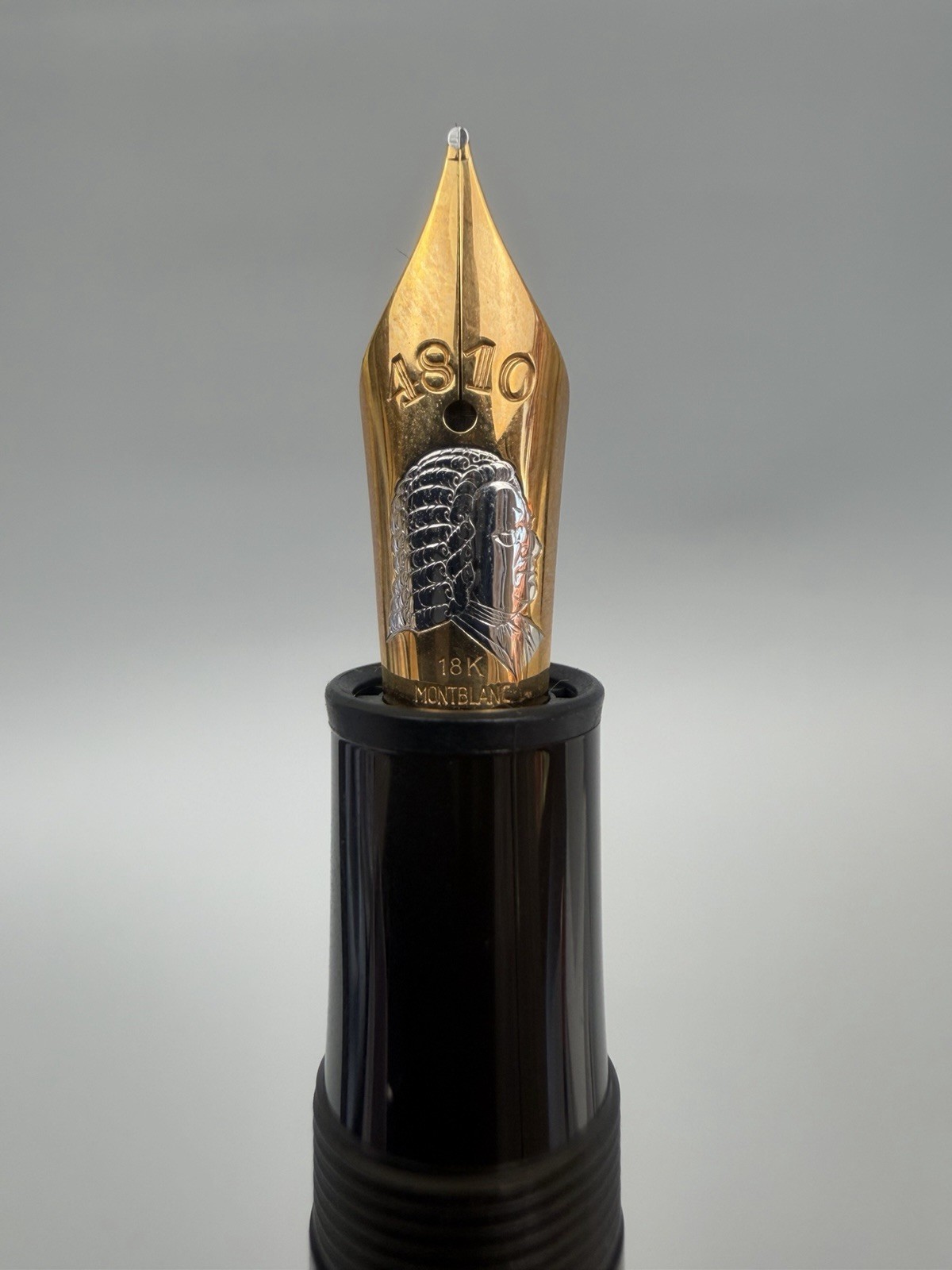 Montblanc Bach Limited Edition Set Fountain Pen and Pencil 18K Gold Nib - Image 11