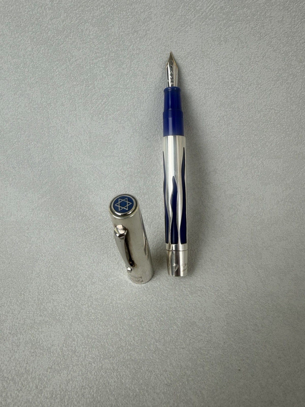 OMAS Israel Jubilee 50 Years 1948-1998 Solid Silver Fountain Pen 18K M Nib