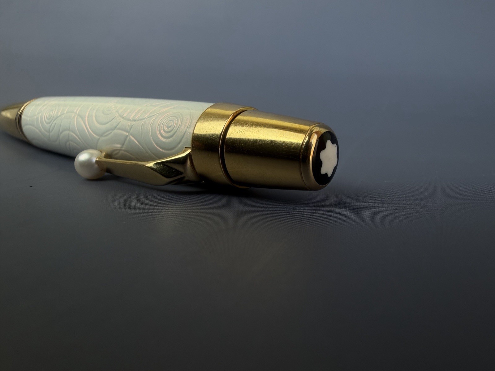 Montblanc Boheme Akoya Pearl Resin Lacquer Ballpoint Pen - Image 12