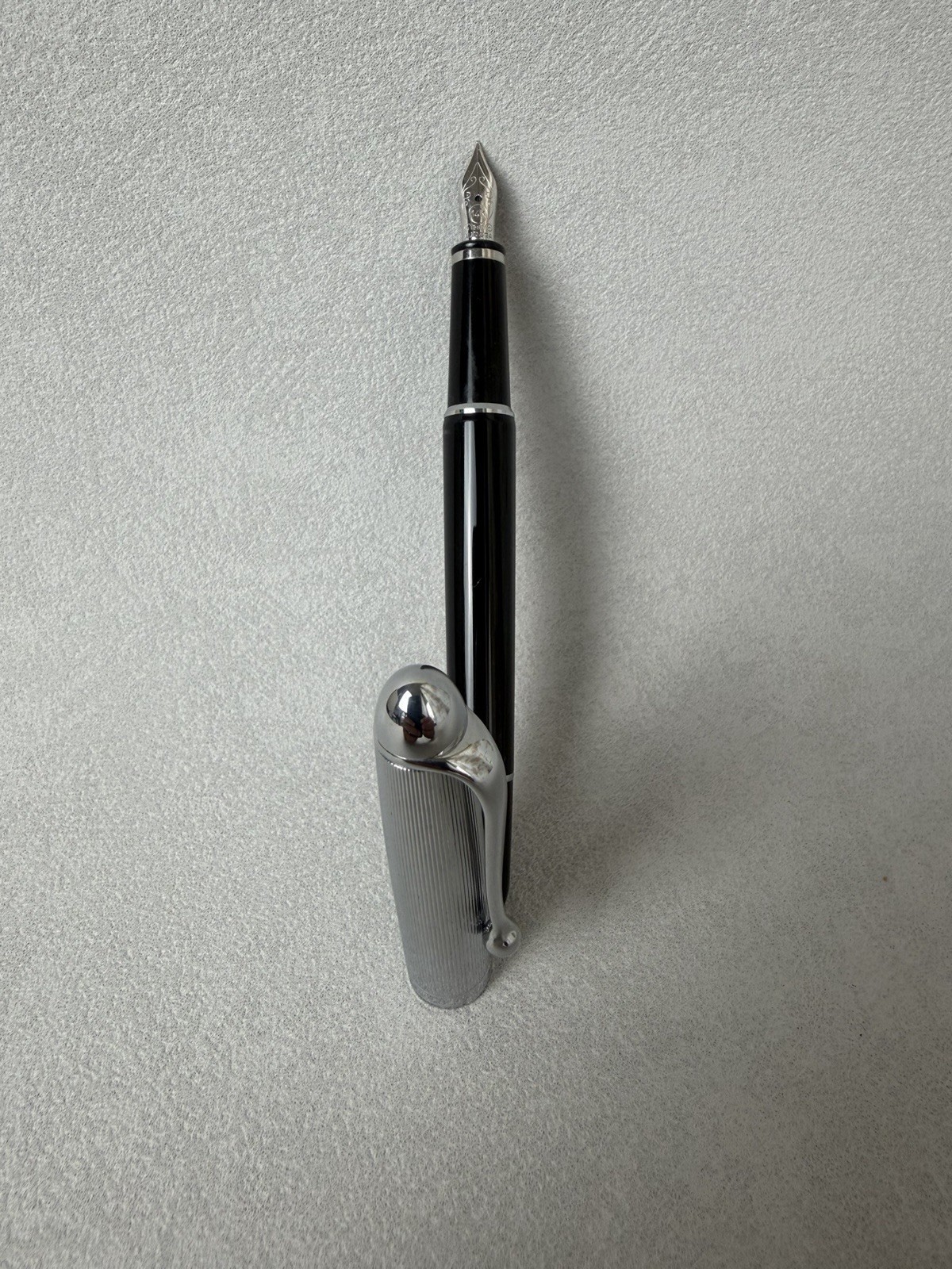 Aurora 88 Small Fountain Pen Silver Cap 14K Gold F Nib - Image 12