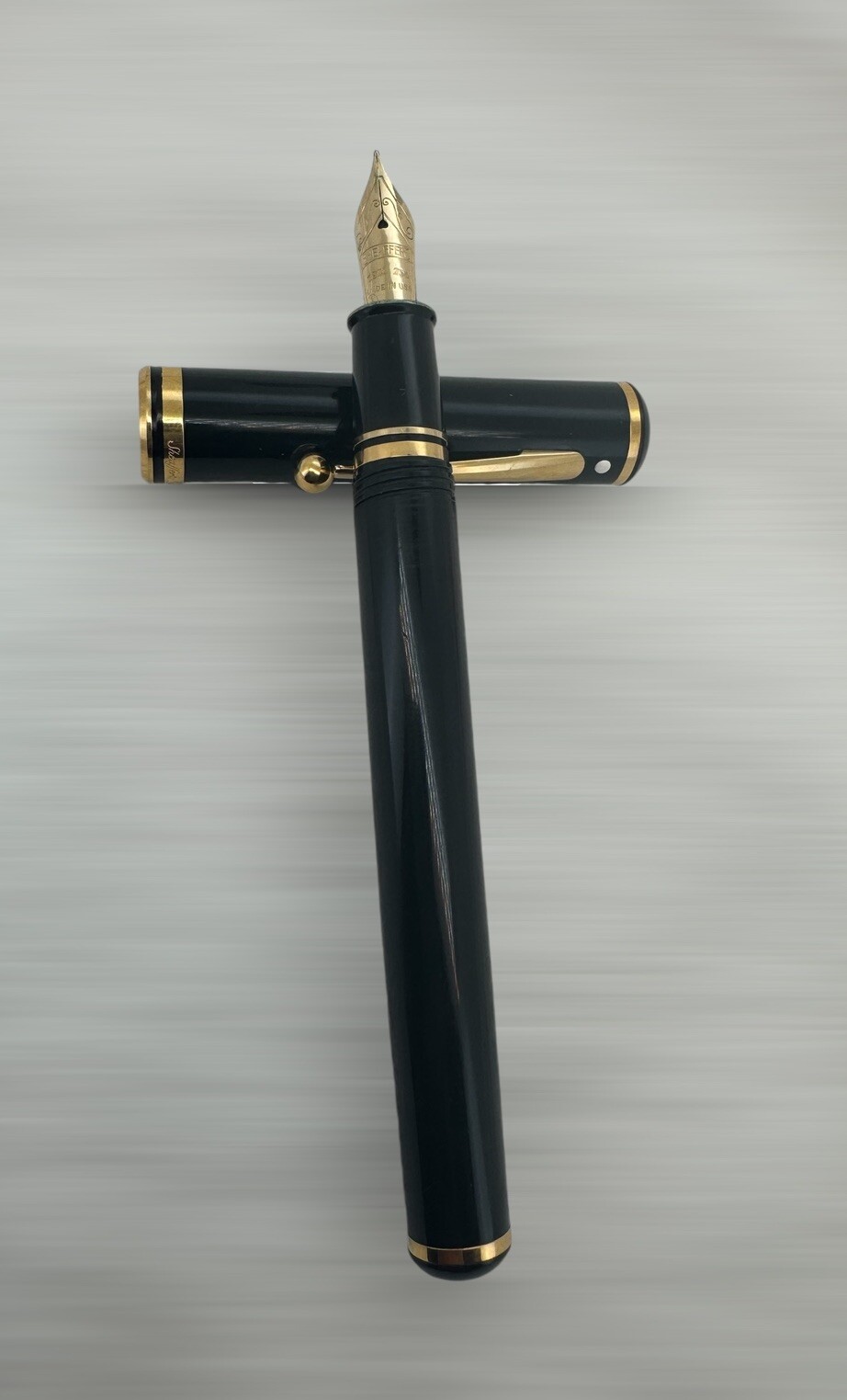 Sheaffer Grand Connoisseur 18K Gold Nib Fountain Pen - Image 2