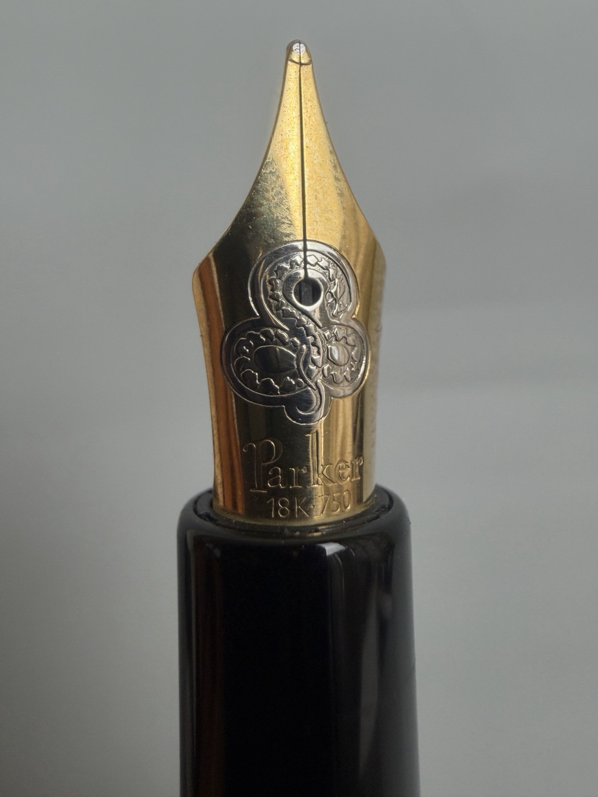 Parker Snake Limited Edition Fountain Pen Sterling Silver 18K Gold M Nib - Image 9