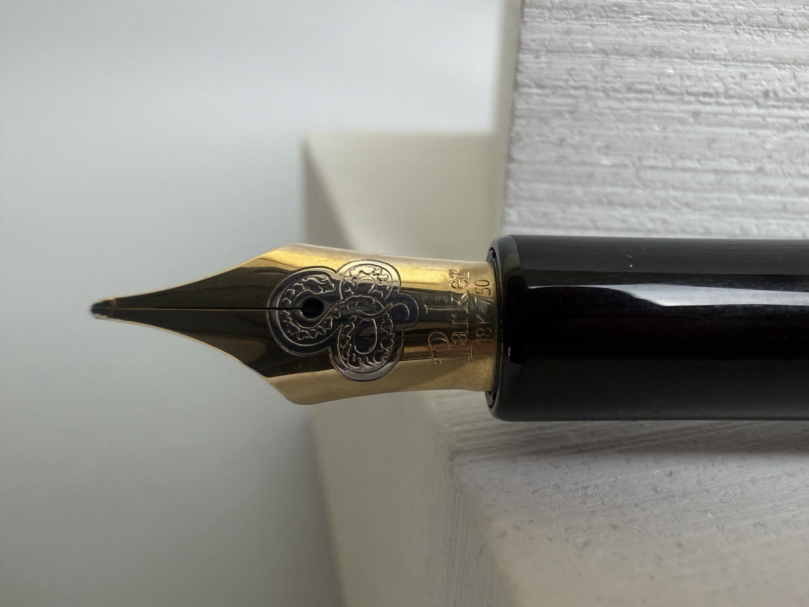 Parker Snake Limited Edition Fountain Pen Sterling Silver 18K Gold M Nib - Image 7