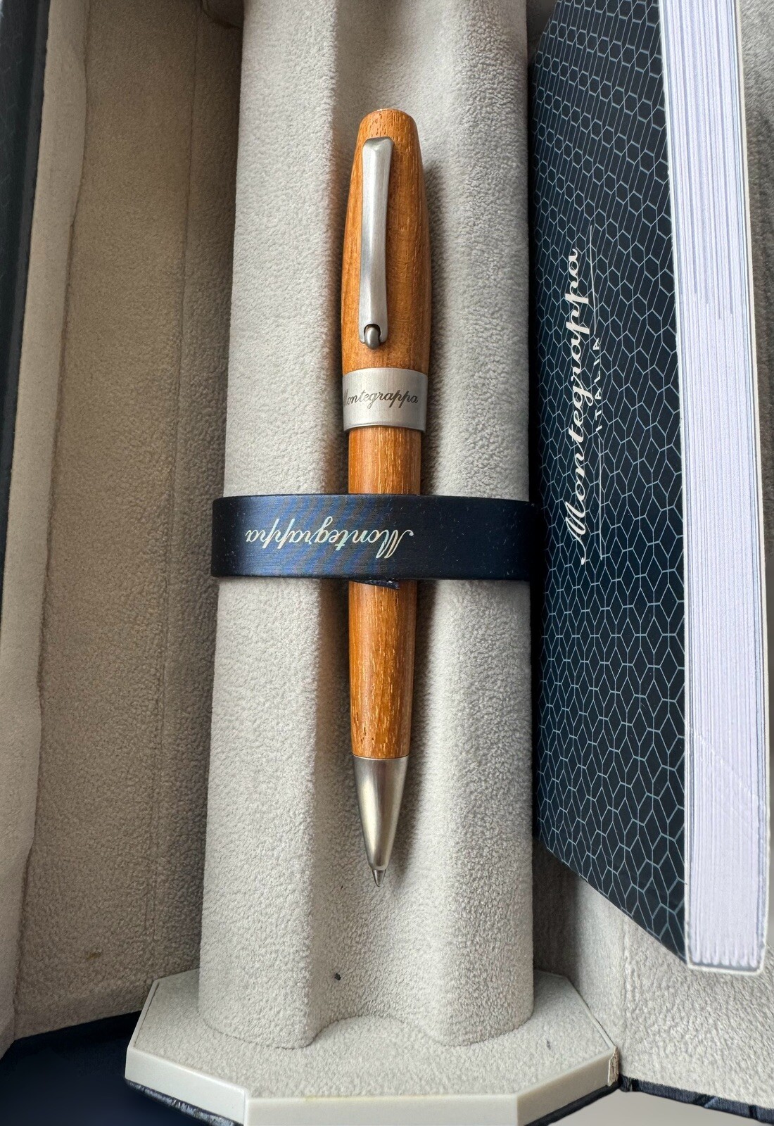 Montegrappa Heartwood Olive Wood and Stainless Steel Ballpoint Pen - Image 3