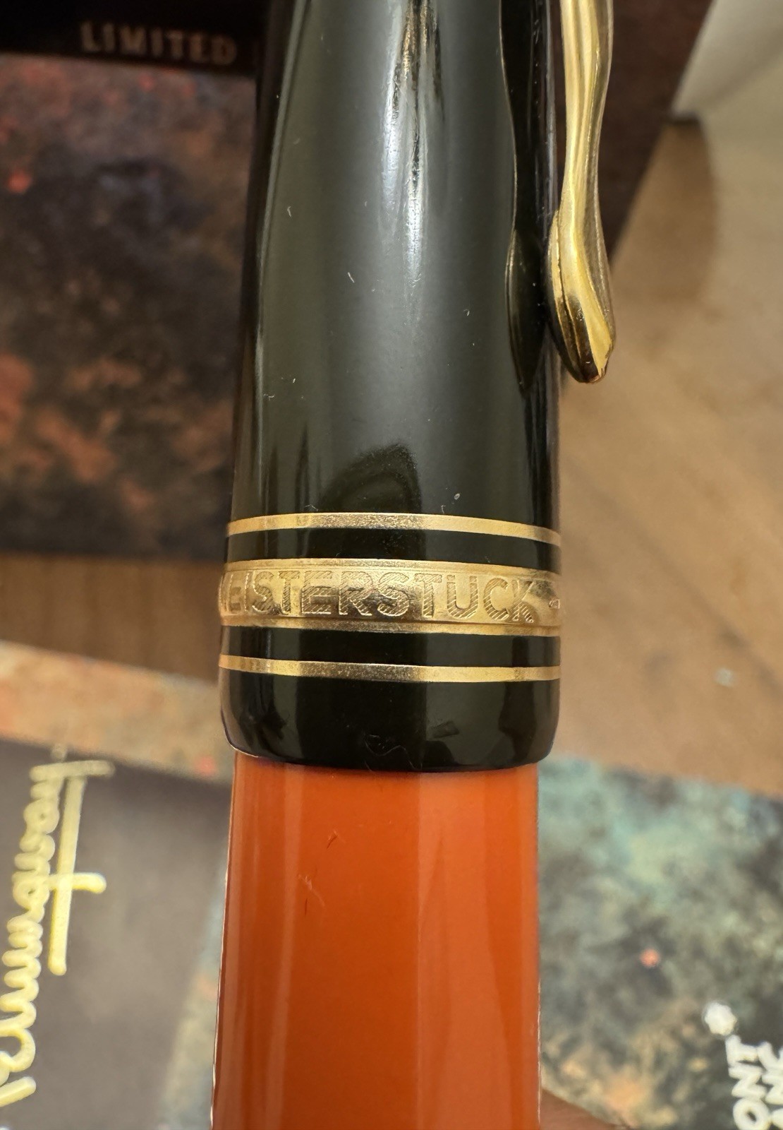 Montblanc Ernest Hemingway Writers Edition Fountain Pen B 18K Gold Nib - Image 9