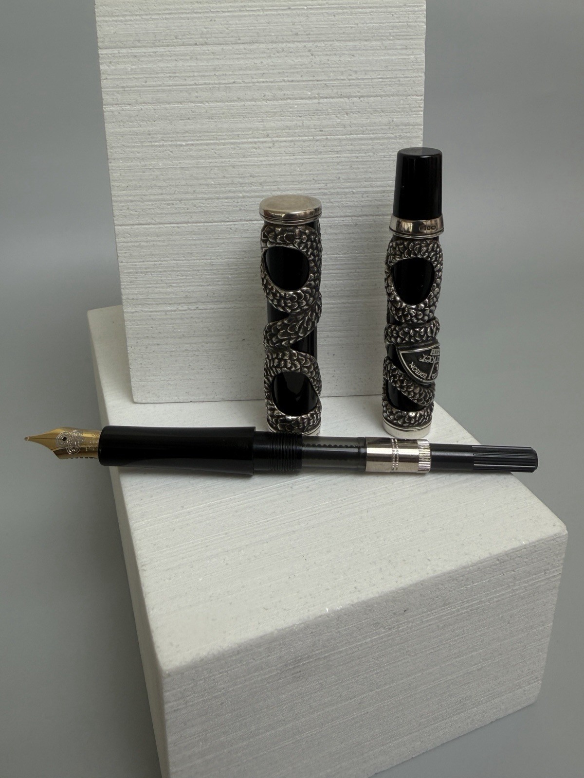 Parker Snake Limited Edition Fountain Pen Sterling Silver 18K Gold M Nib - Image 16