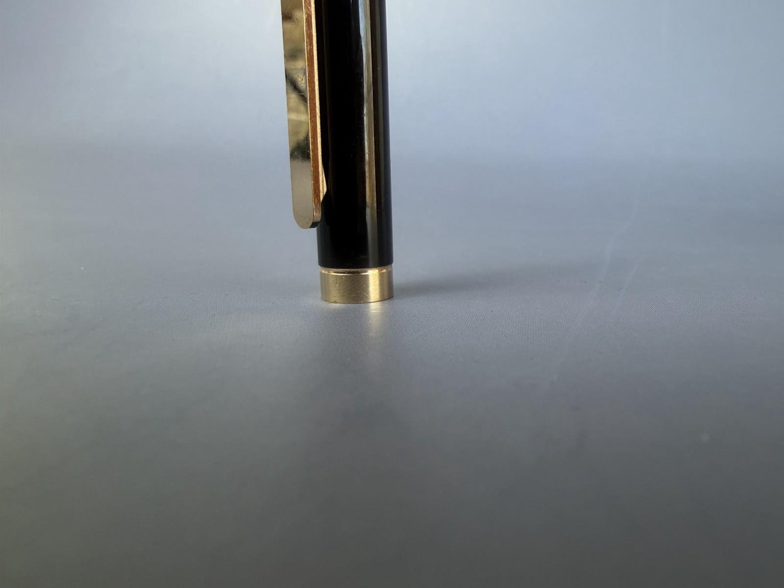 Montblanc Noblesse Fountain Pen Black Marble 18ct Gold M Nib - Image 8