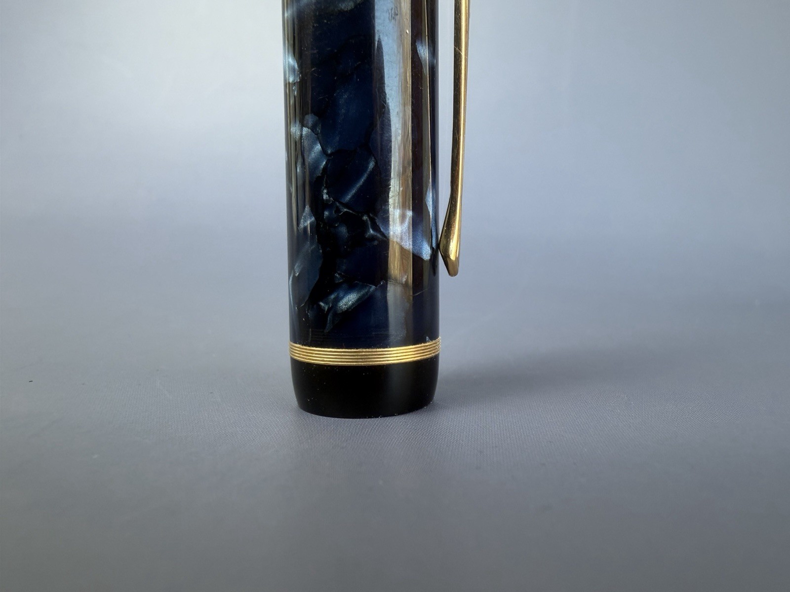 Montblanc Writers Edition Edgar Allan Poe Fountain Pen 18K M Nib - Image 8