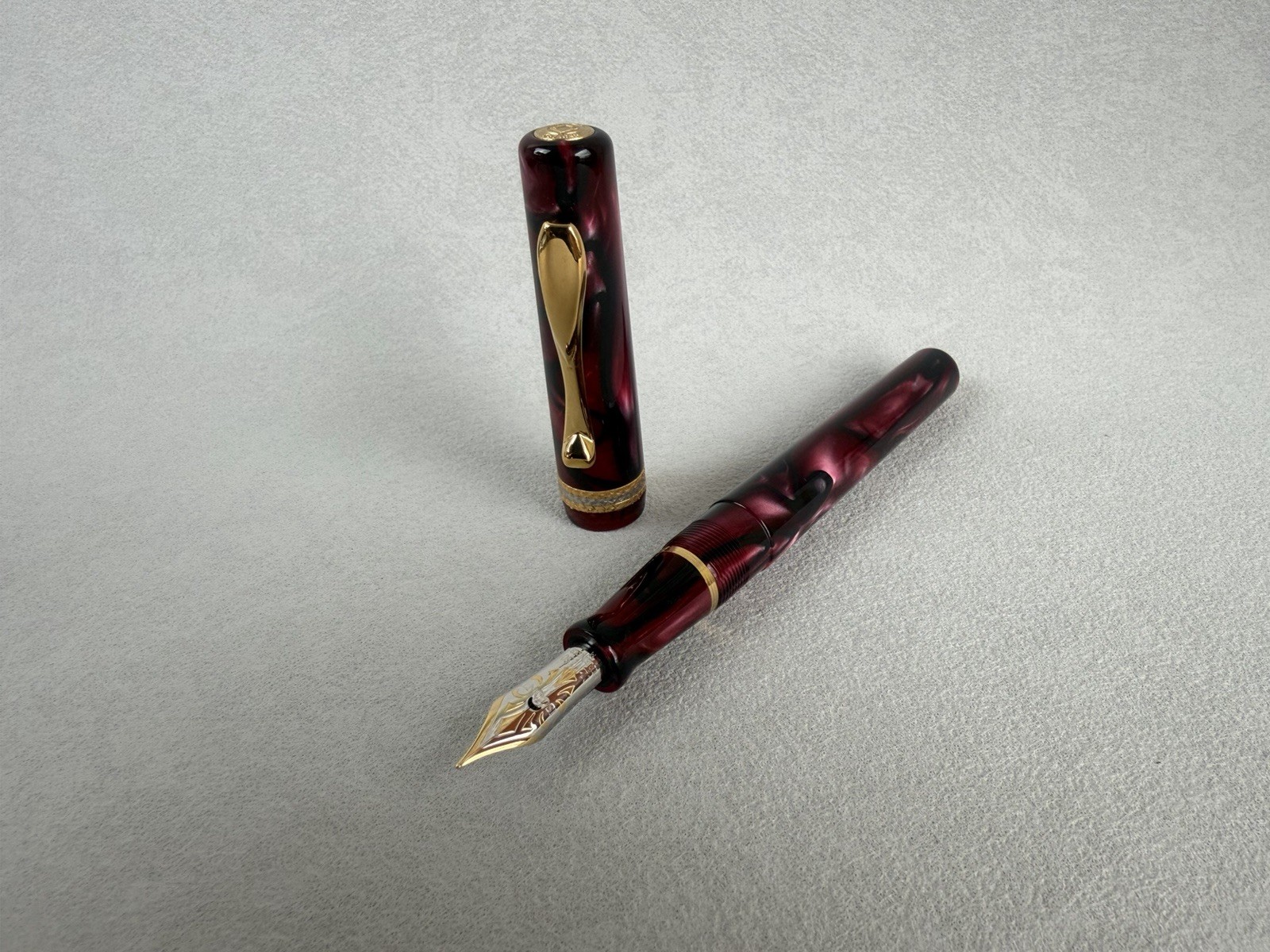 Visconti Kaleido Limited Edition 01/50 Burgundy Celluloid Fountain Pen 18K Nib - Image 2
