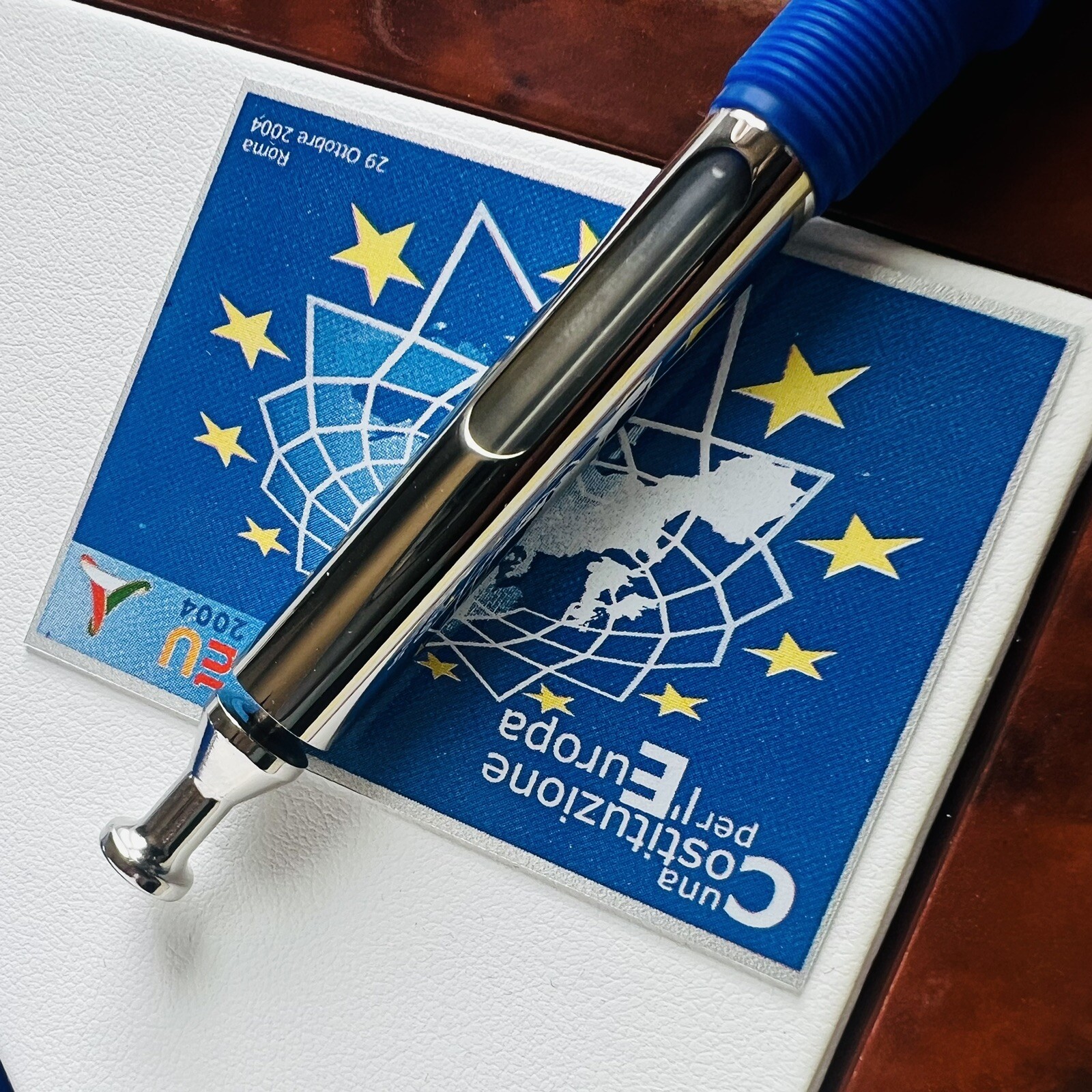 Visconti European Constitution Fountain Pen Limited Edition 18K F Nib - Image 7
