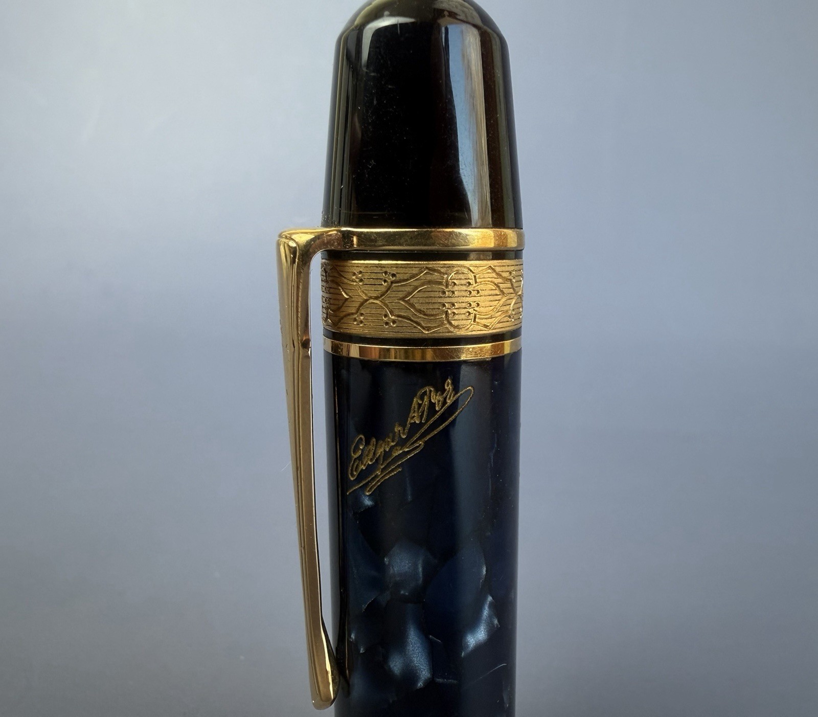 Montblanc Writers Edition Edgar Allan Poe Fountain Pen 18K M Nib - Image 15