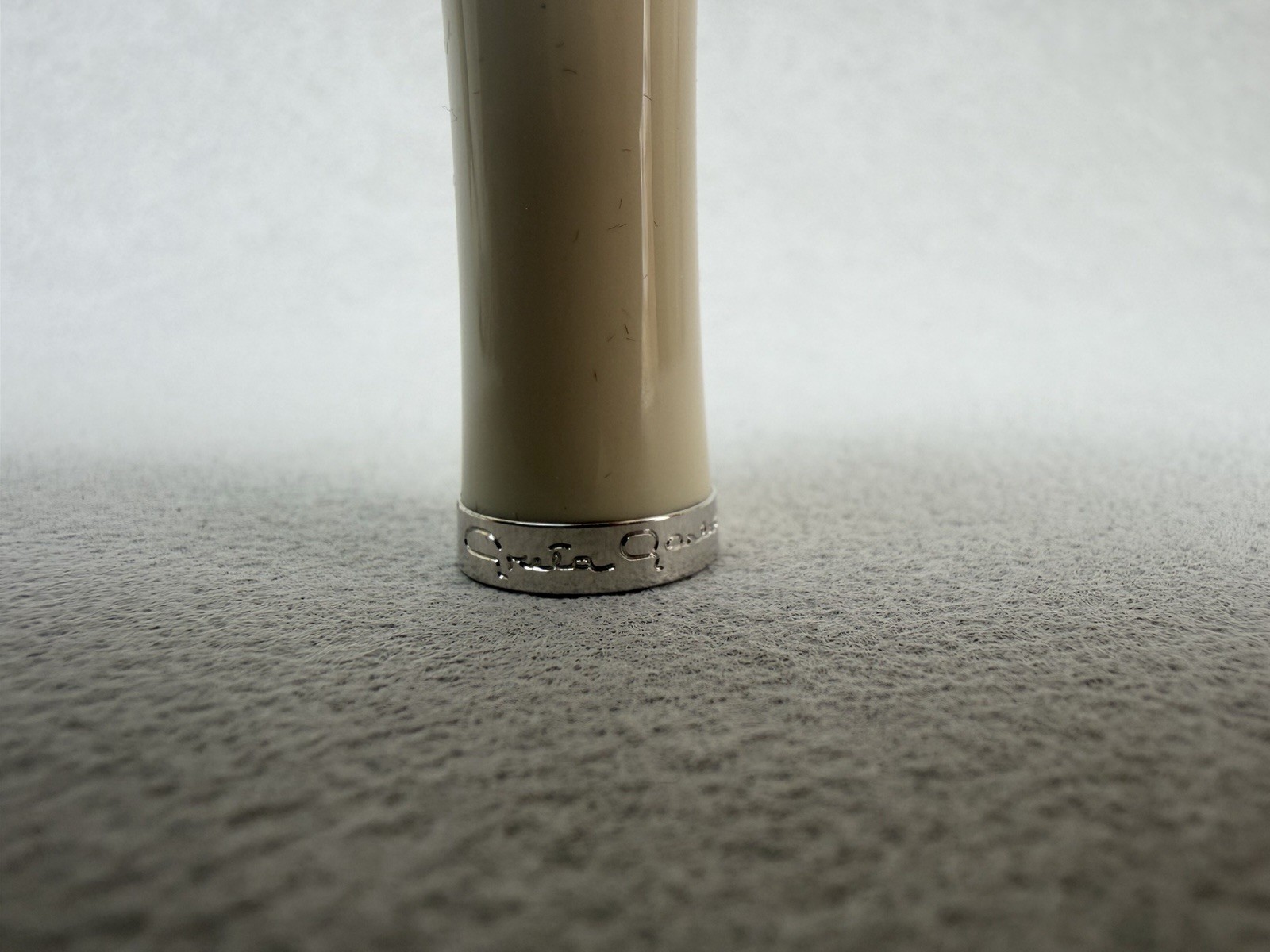 Montblanc Greta Garbo Special Edition Fountain Pen 18K Gold M Nib - Image 8