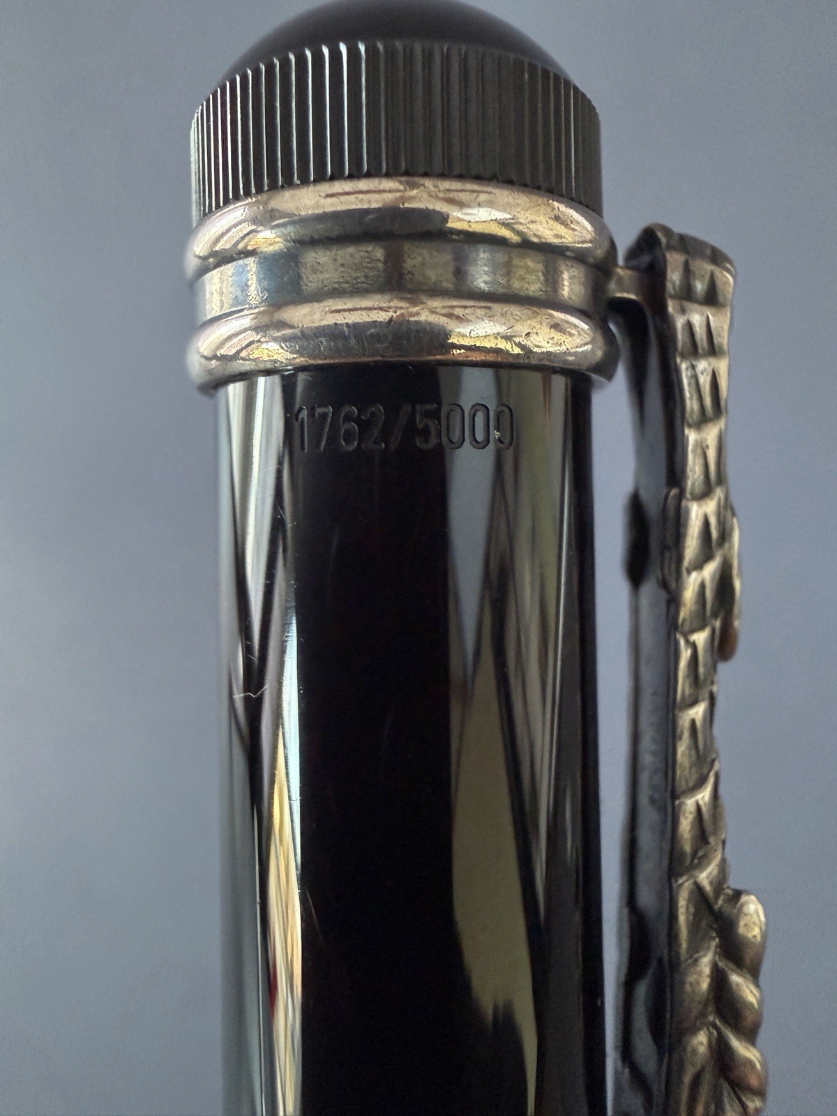 Montblanc Great Characters Alfred Hitchcock Rollerball Pen Limited Edition 3000 - Image 5