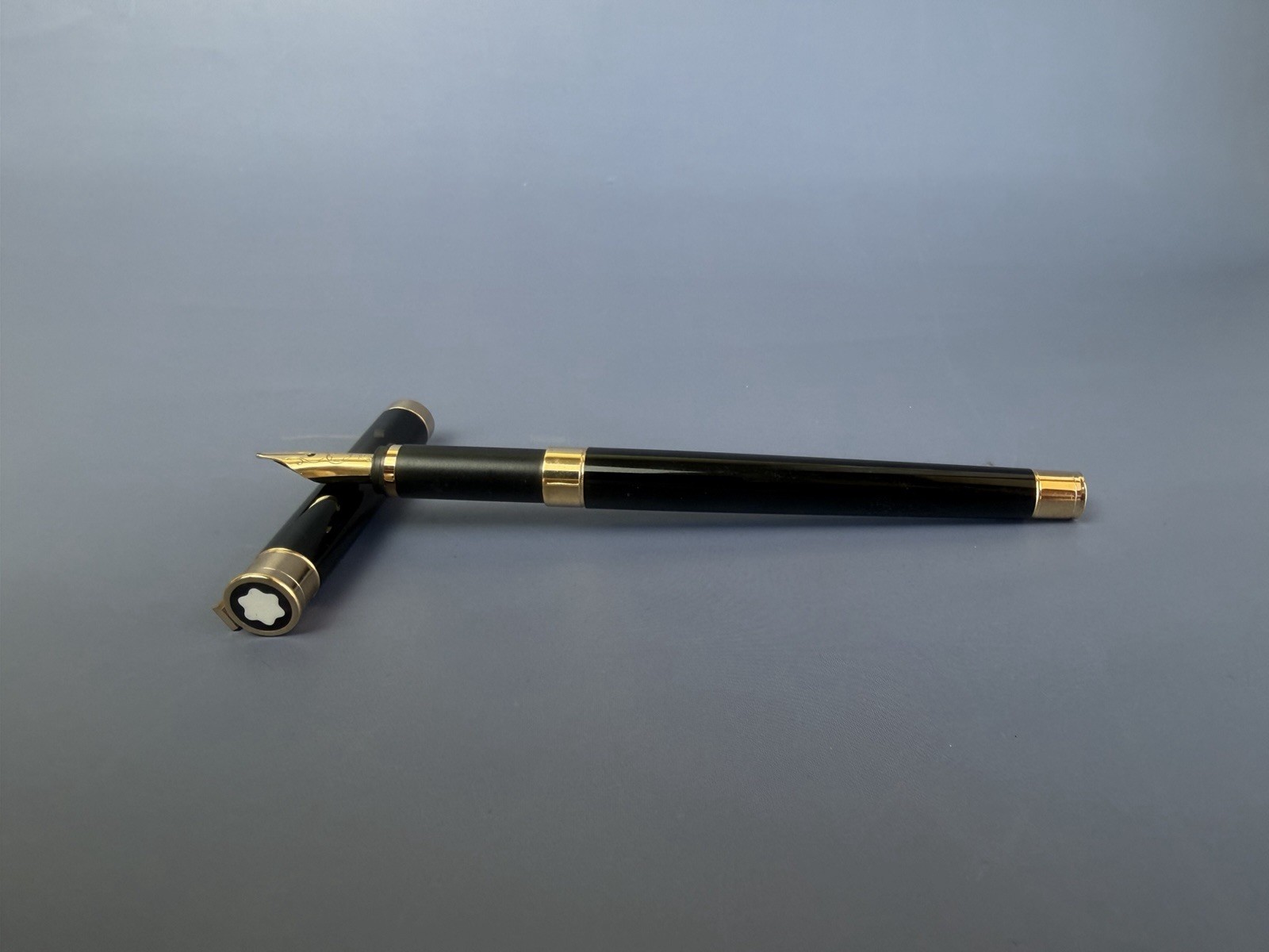 Montblanc Noblesse Fountain Pen Black Marble 18ct Gold M Nib - Image 11