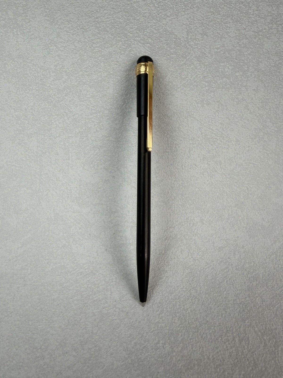 Montblanc Scenium Ballpoint Pen Black Gold Trim