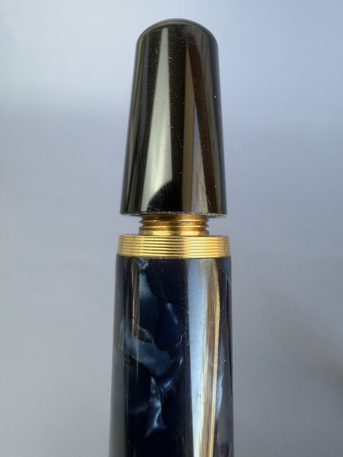 Montblanc Writers Edition Edgar Allan Poe Fountain Pen 18K M Nib - Image 11