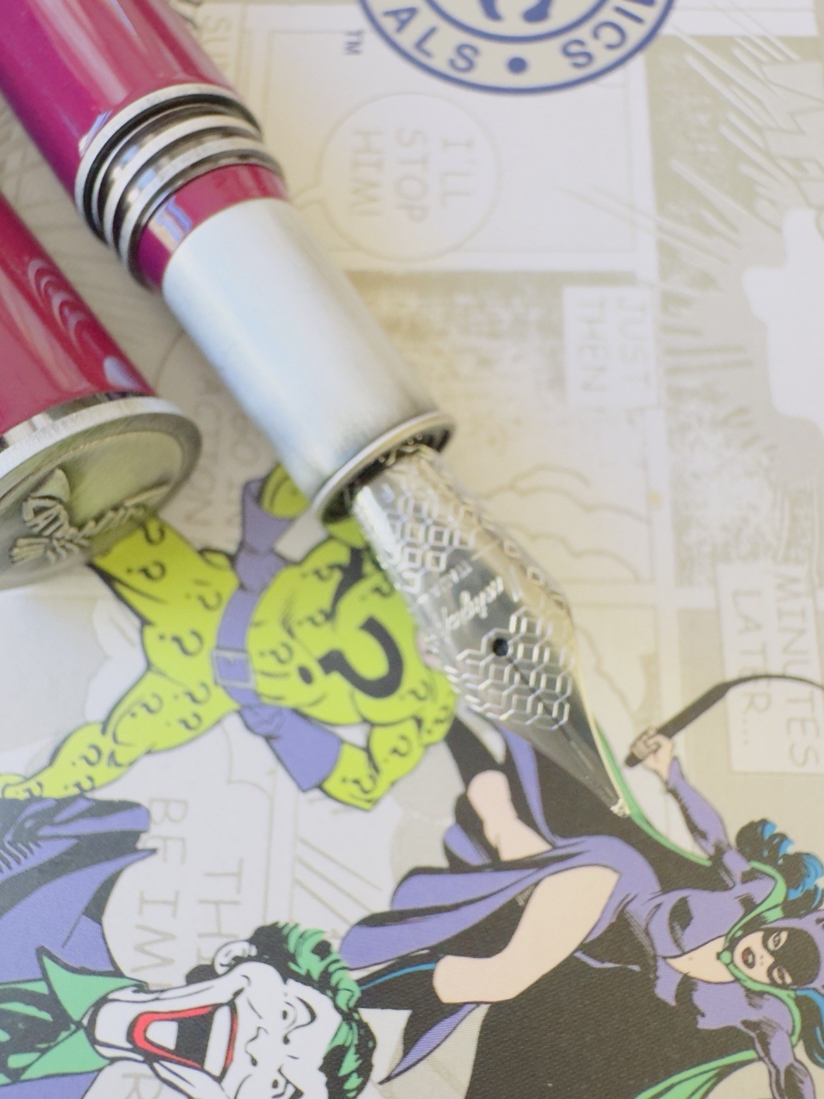 Montegrappa DC Comics Cat Woman Fountain Pen Fine Steel Nib - Image 4