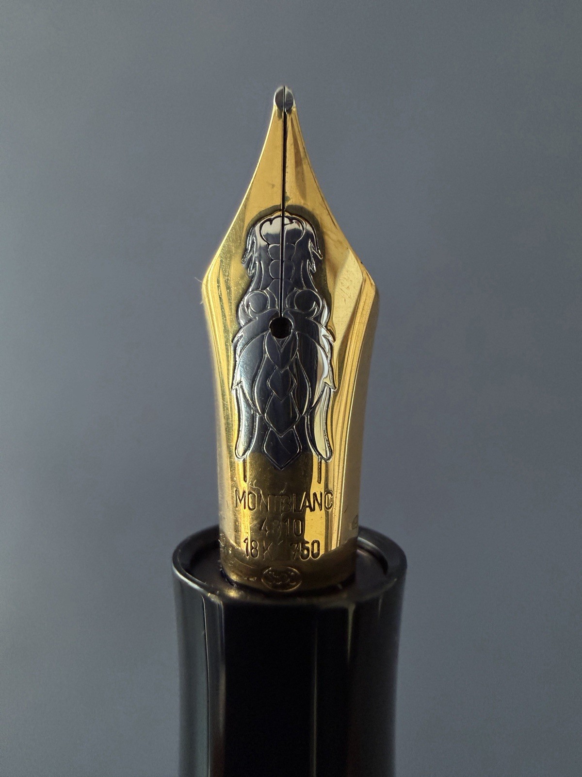 Montblanc Great Characters Alfred Hitchcock Rollerball Pen Limited Edition 3000 - Image 9