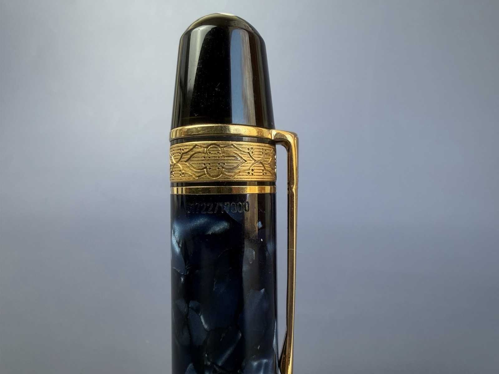 Montblanc Writers Edition Edgar Allan Poe Fountain Pen 18K M Nib - Image 9
