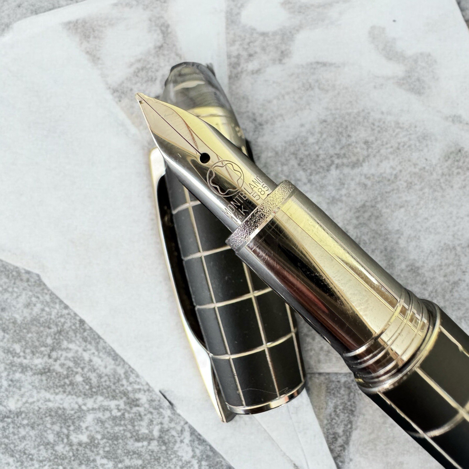 Montblanc Starwalker Fountain Pen Metal Rubber Silver Plated 14K Nib - Image 2